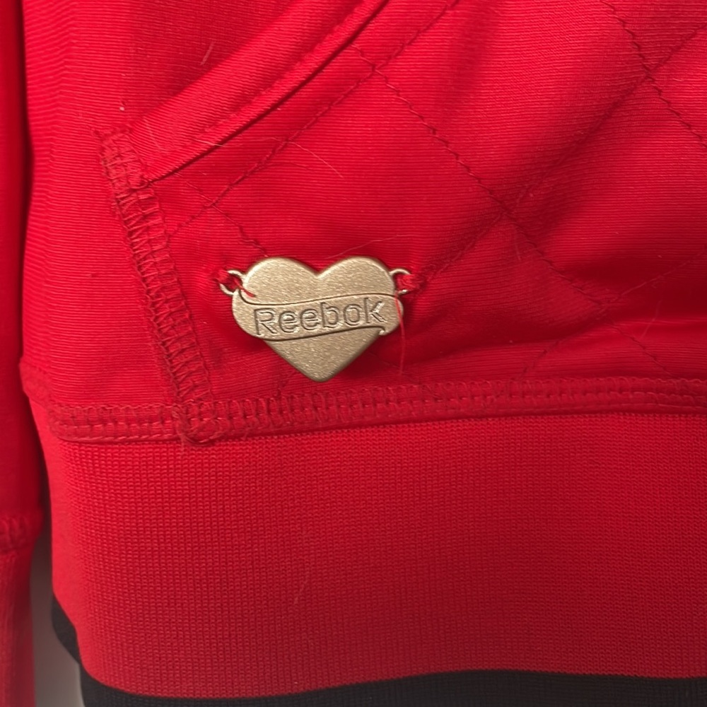Calgary flames jacket - Picture 3 of 5